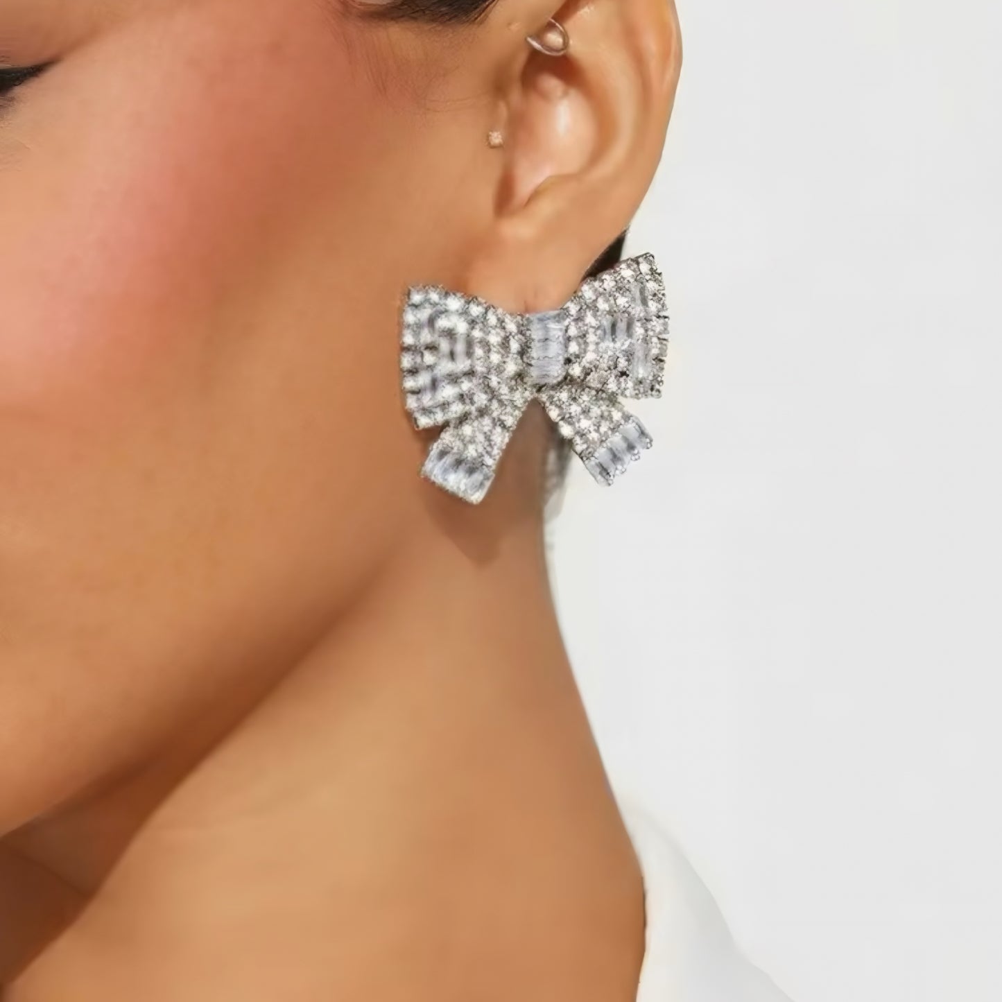 Crystal Bow Statement Ohrringe